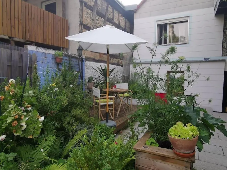 Charmantes Zimmer Mit Bad Im Stadtzentrum Pottenstein Apartment
